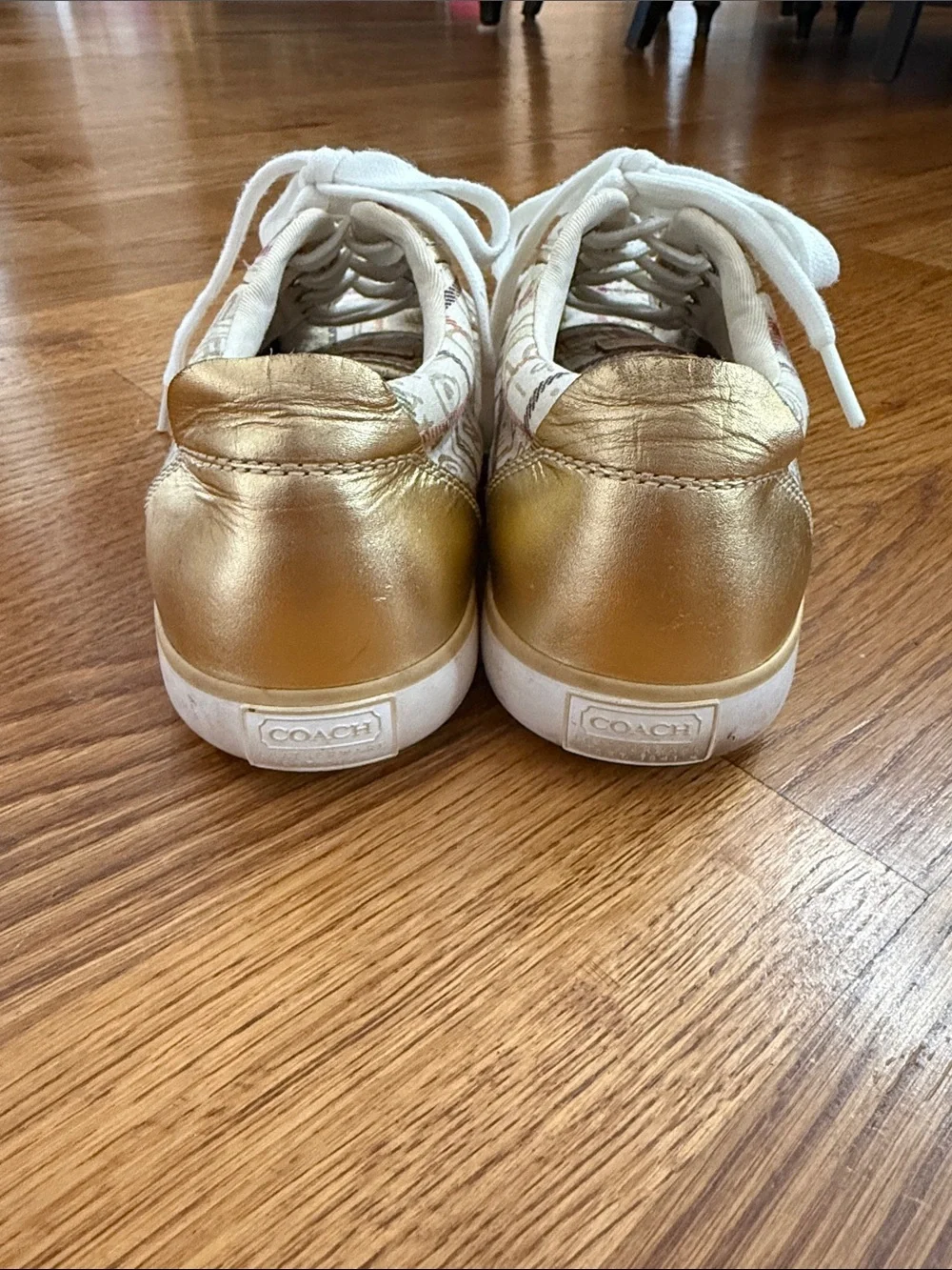 Coach Barrett multi color Plaid Logo Sneakers Gold Trim Women’s Size 7.5B
